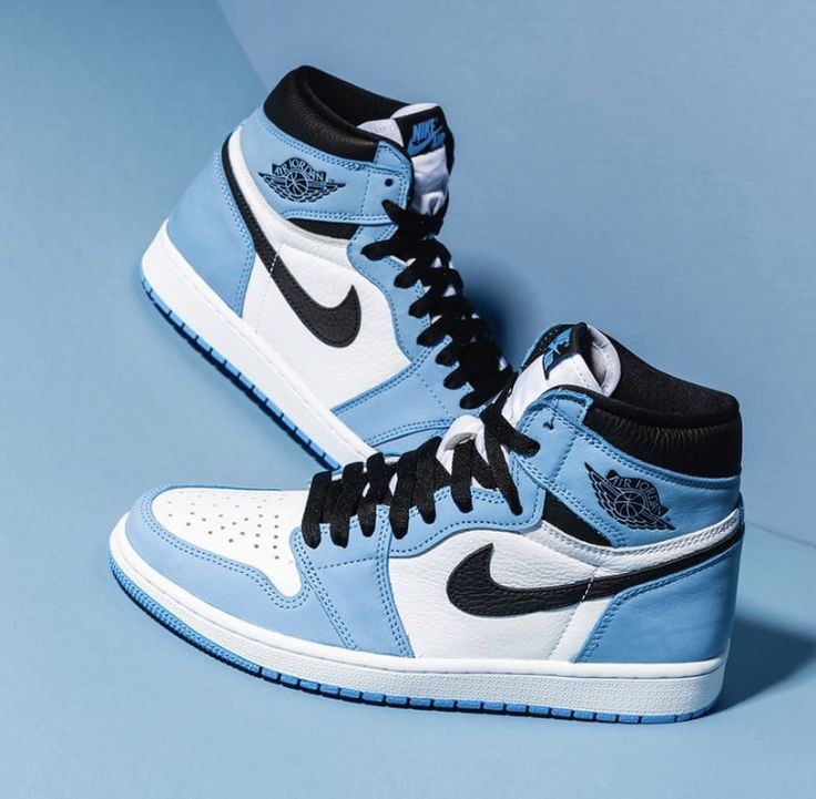 Premium High-Top Sneakers – Sky Blue & White Streetwear Edition
